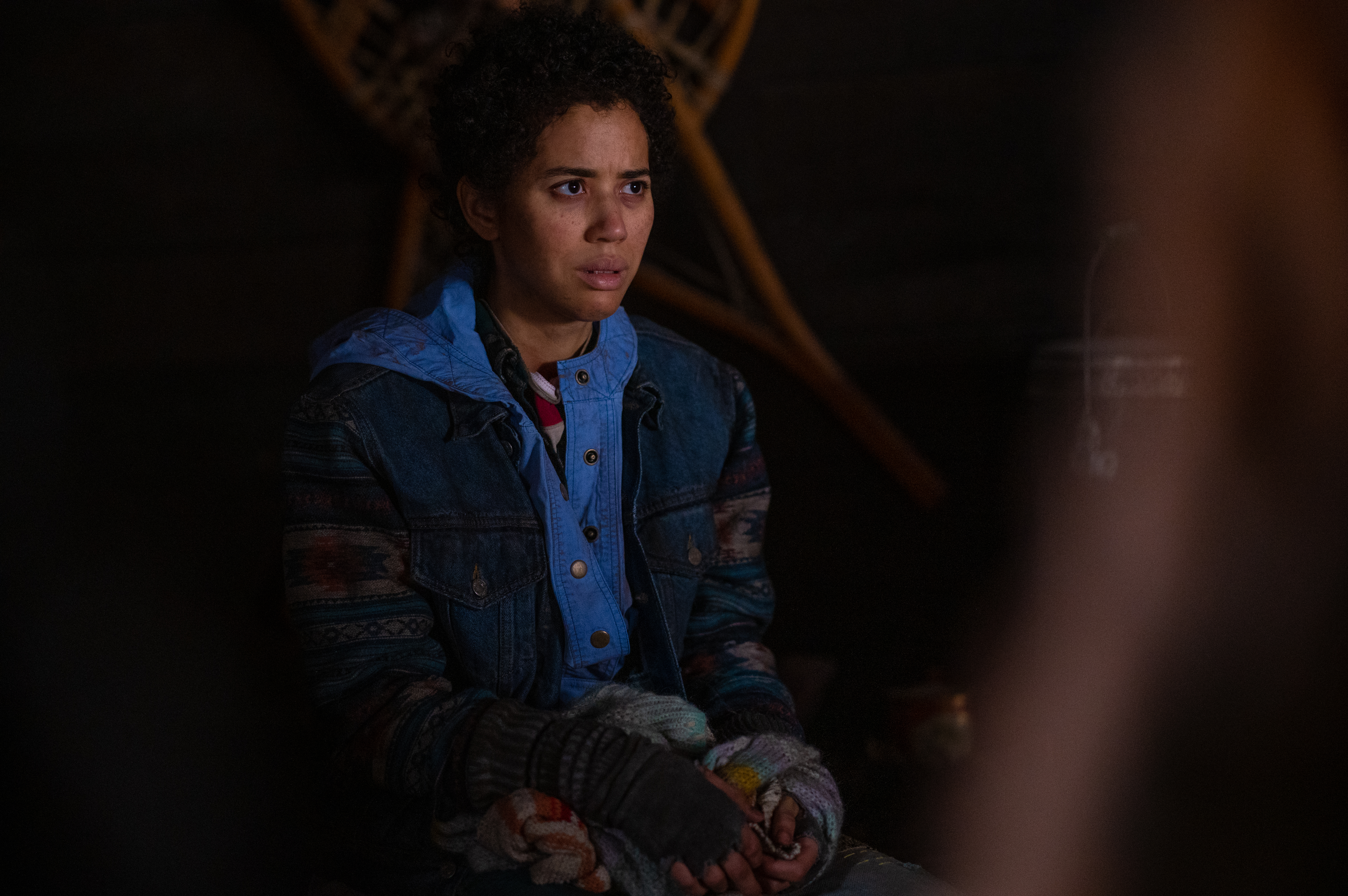 Jasmin Savoy brown yellowjackets S2 ep7