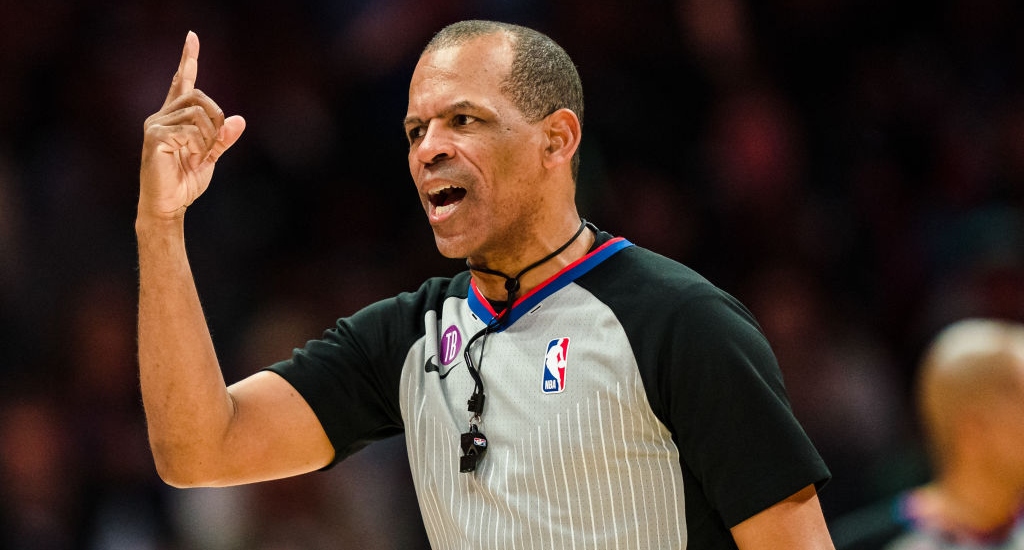 Fans found NBA referee Eric Lewis’ Apparent Burner Twitter account