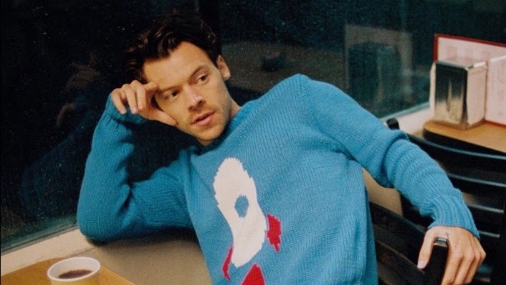 Harry Styles' 'Satellite' Video Features A Little Robot