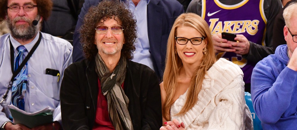 Howard Stern moans that black NBA players hug black celebrities courtside  and NOT him