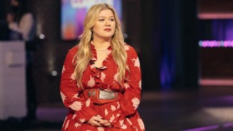 Kelly Clarkson Says She And Her Talk Show’s Staff Will Undergo Leadership Training Amid Toxicity Allegations