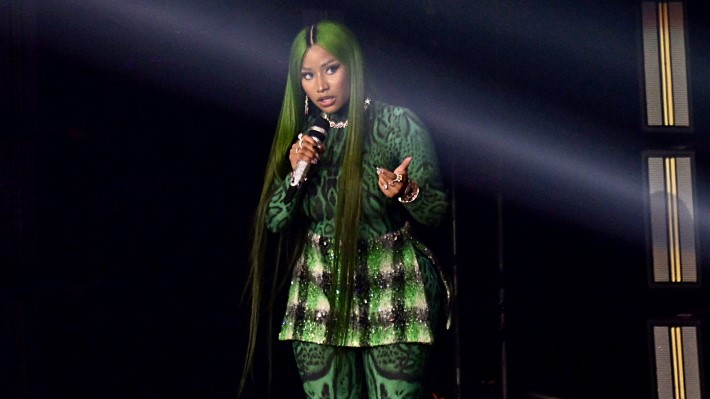 how to send a fan mail to nicki minaj