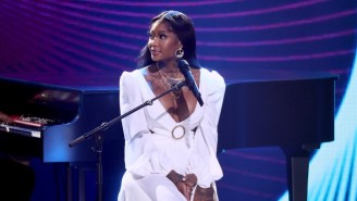 Summer Walker Teases A One-Night-Only Show In Atlanta With Her Performance Coach, Teyana Taylor