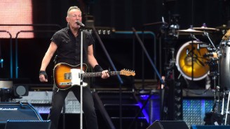 Bruce Springsteen Took A Tumble At His Amsterdam Show But Handled It Gracefully