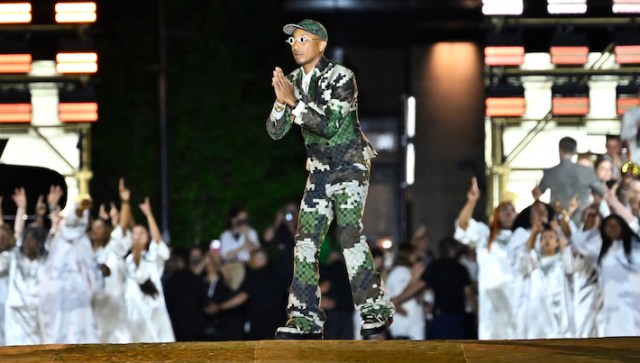 JAY-Z Rocked Paris Fashion Week During Pharrell Williams' LV Show -  Okayplayer