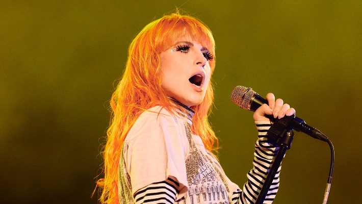 Hayley Williams Slams 'Internet Bros' Criticizing Postponed Shows