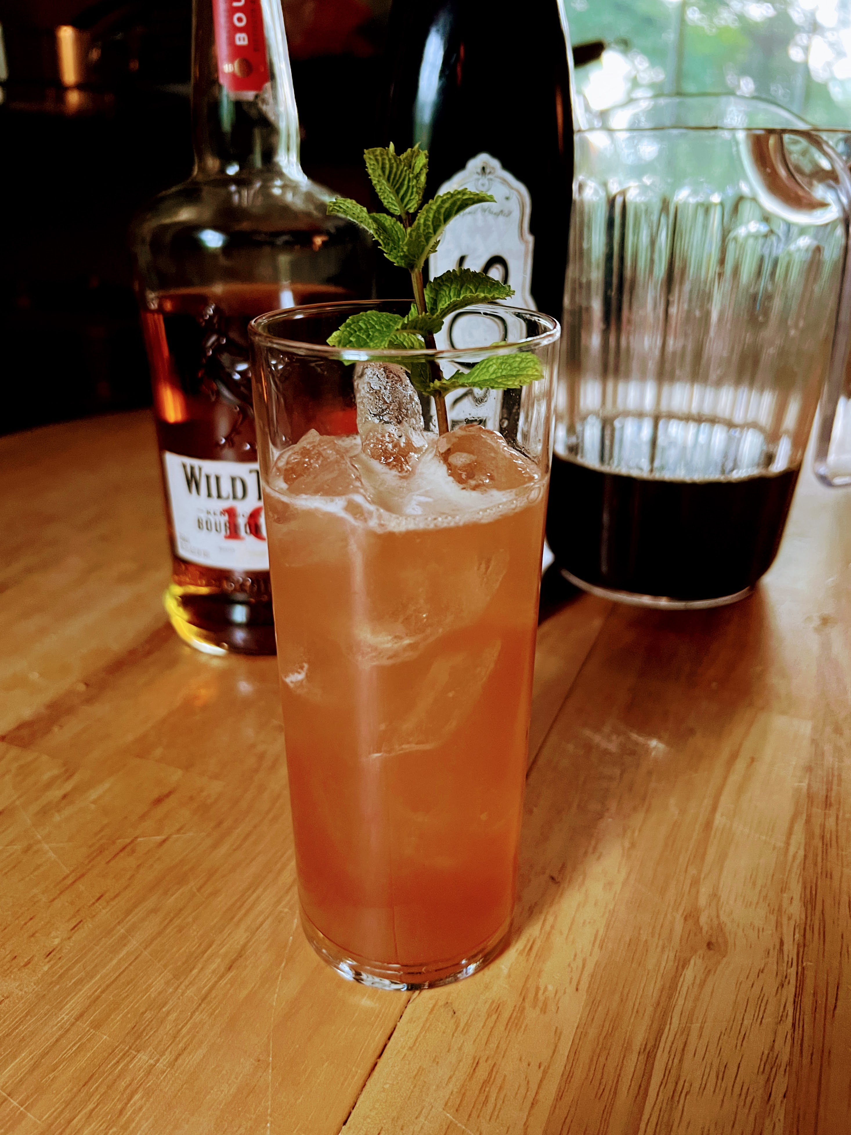 Best Fourth of July Cocktail Bourbon Sweet Tea Smash Recipe