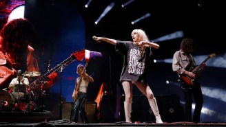 Hayley Williams Had No Problem Kicking Disruptive Fans Out Of Paramore’s Madison Square Garden Concert And ‘Embarrassing’ Them