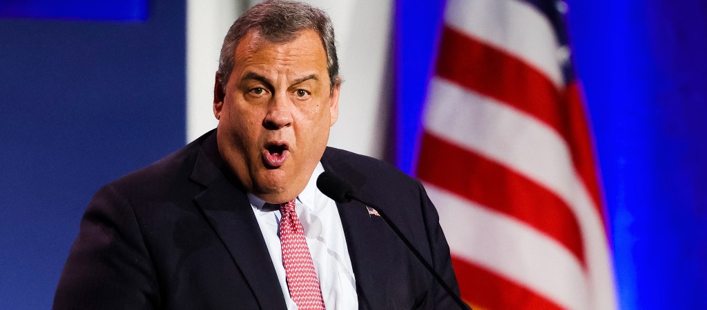 Chris Christie Ended His Trump-Trashing Presidential Campaign With A ...