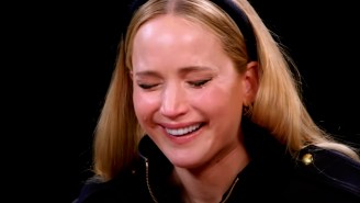 Jennifer Lawrence Started ‘Panicking’ And Had A Hot Sauce-Inspired Breakdown During Her ‘Hot Ones’ Interview