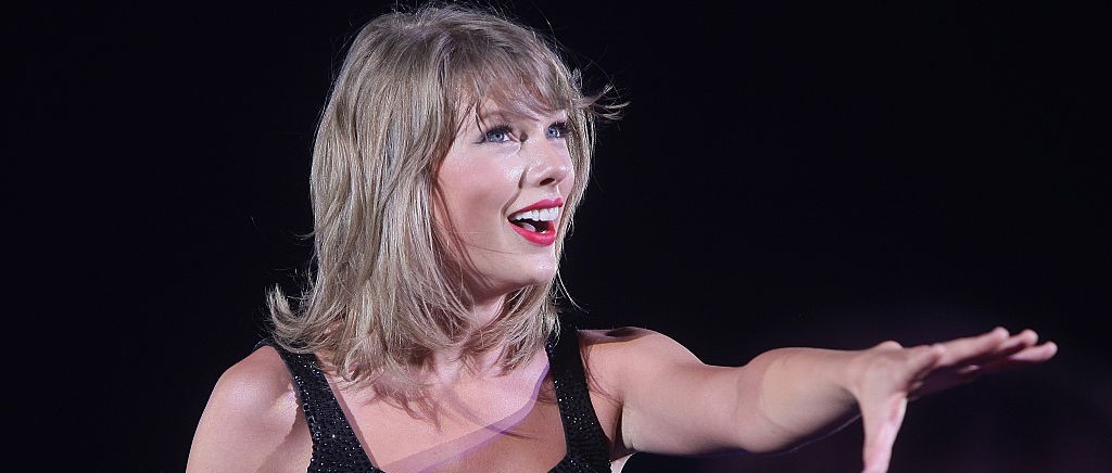 Taylor Swift: Most No. 1 Albums For Women With 'Speak Now'