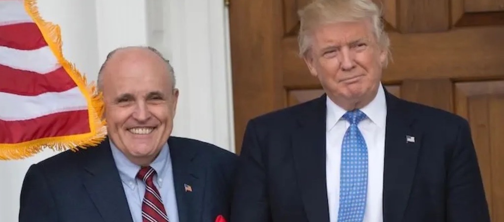 Rudy Giuliani Flew Down To Mar-A-Lago To Beg Trump To Help With The ...