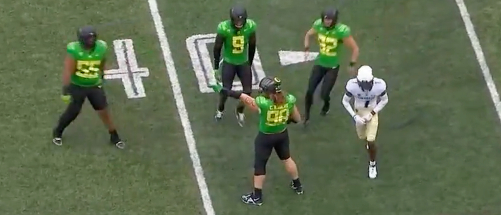 oregon lineman fake punt