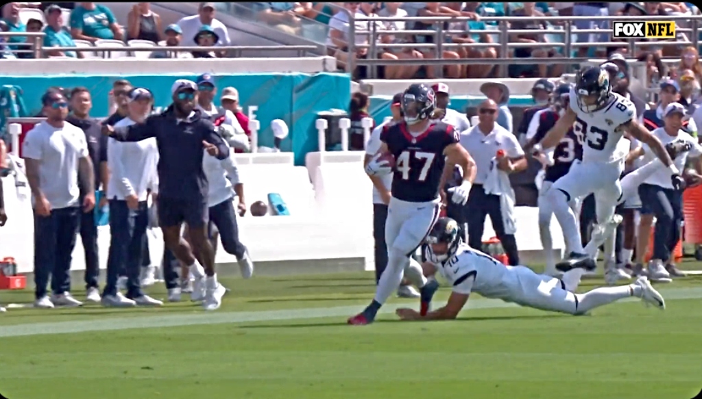 Texans fullback Andrew Beck UNREAL kickoff return TD 