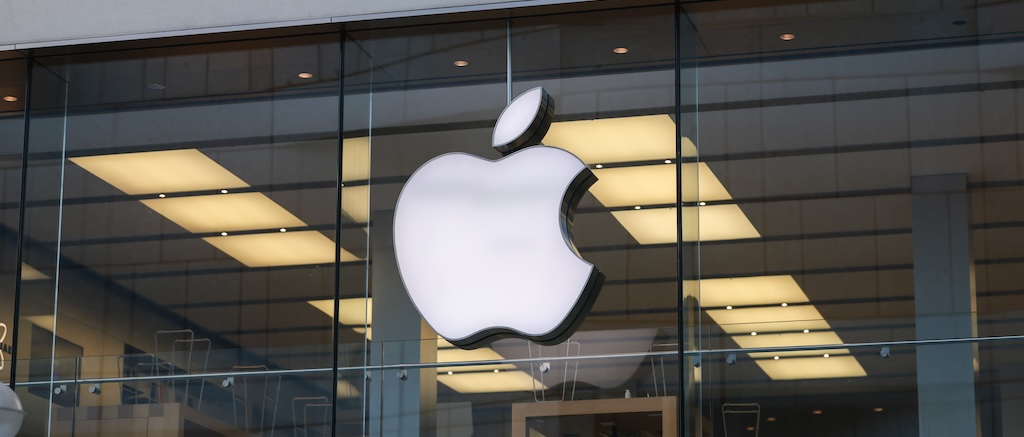 Apple Logo outside Munich, Germany store