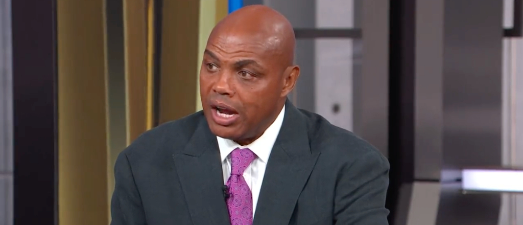 Charles Barkley Says If He Was Jimmy Kimmel He’d ‘Punch Aaron Rodgers ...