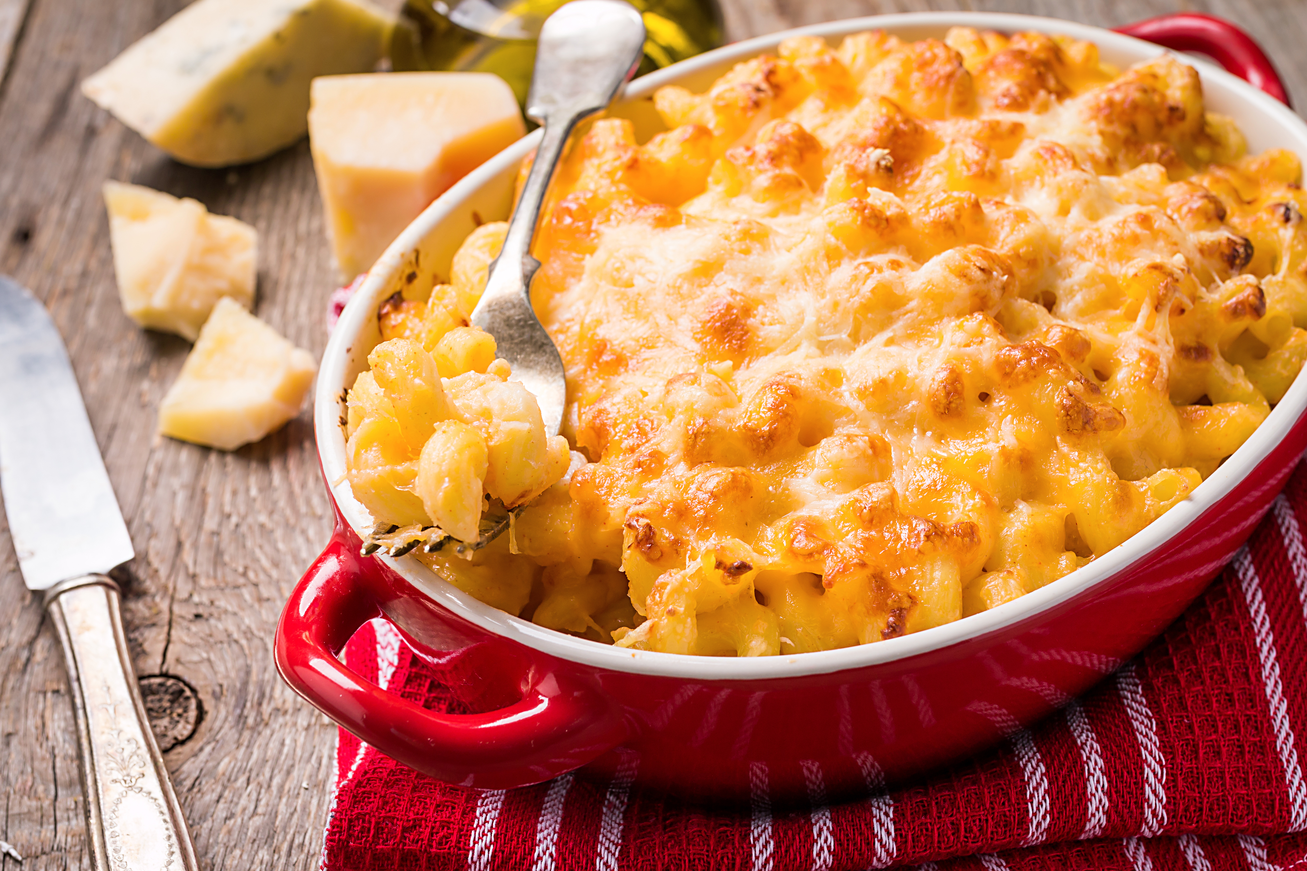 Mac cheese. Мак энд чиз. Макароны Мак энд чиз. Макен чиз с сыром. Сыр для Мак энд чиз.