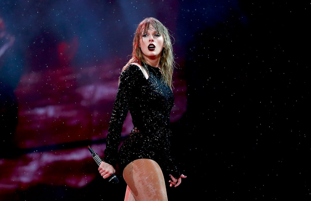 How To Stream Taylor Swift's 'Reputation' Concert Film
