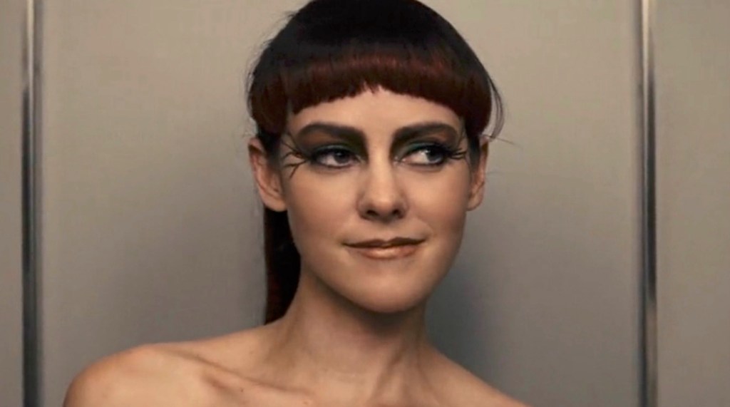 'Hunger Games' Star Filmed Nude Scene With Jennifer Lawrence