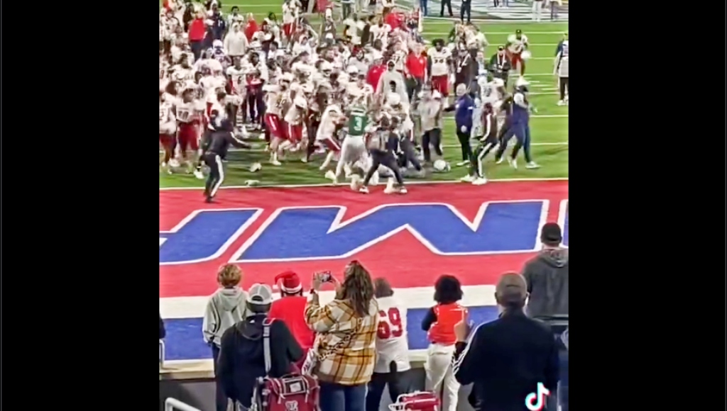 Eastern MichiganSouth Alabama Brawl After Postgame Sucker Punch