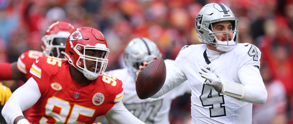 The Raiders Beat The Chiefs Despite Aidan O’Connell Not Completing A ...