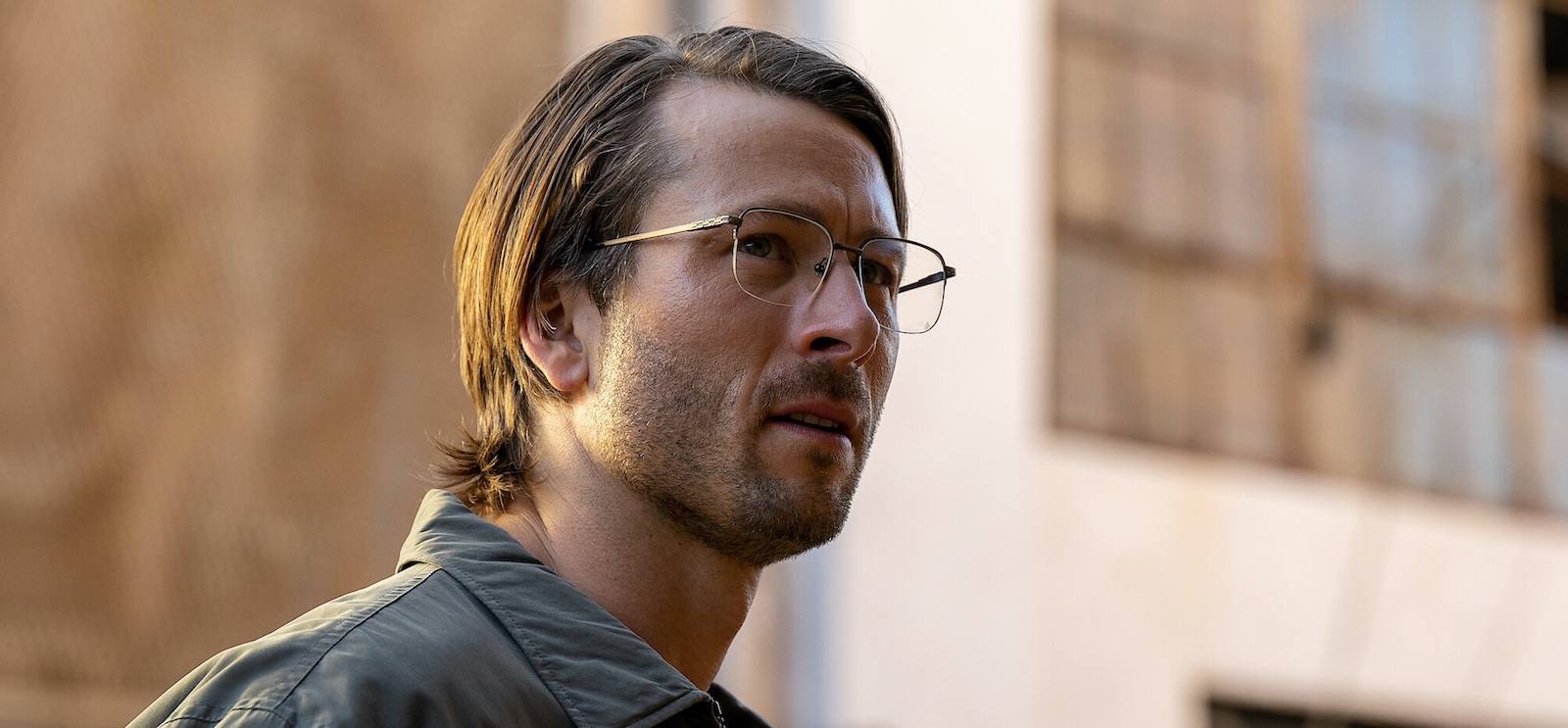 Glen Powell And Adria Arjona Inconveniently Caught ‘Crazy’ Rashes While Filming Their ‘Hit Man