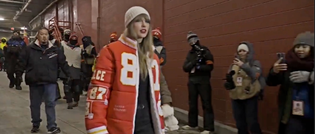 Wife of 49ers Kyle Juszczyk designs a custom jacket for Taylor Swift