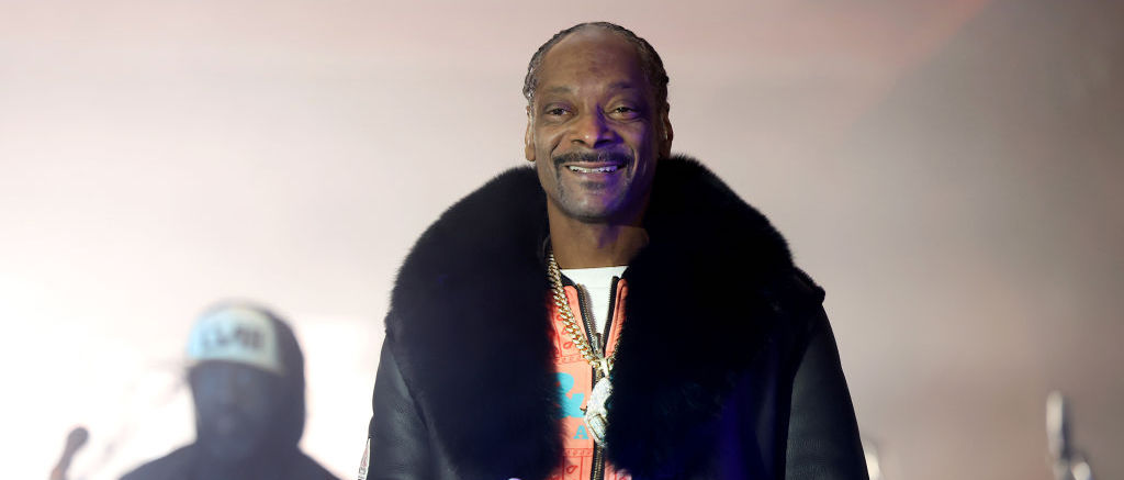 Snoop Dogg Gives Compound Tour To Kai Cenat: Video