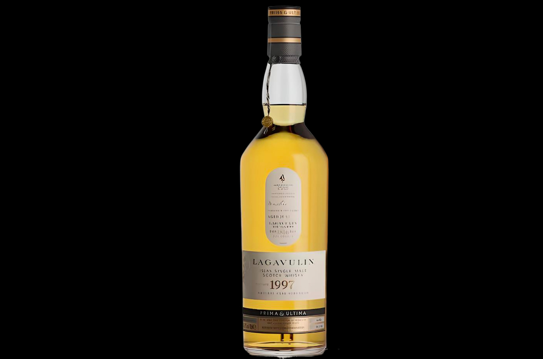 Lagavulin Islay Single Malt Scotch Whisky 1997