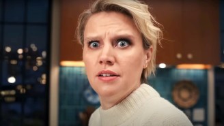Kate McKinnon And Her Cat Star In The Most Bizarre Big Game Commercial So Far