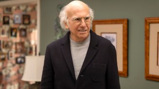 Larry David Has A Trick For Getting Out Of Selfies That’s Straight Out Of A ‘Curb’ Episode