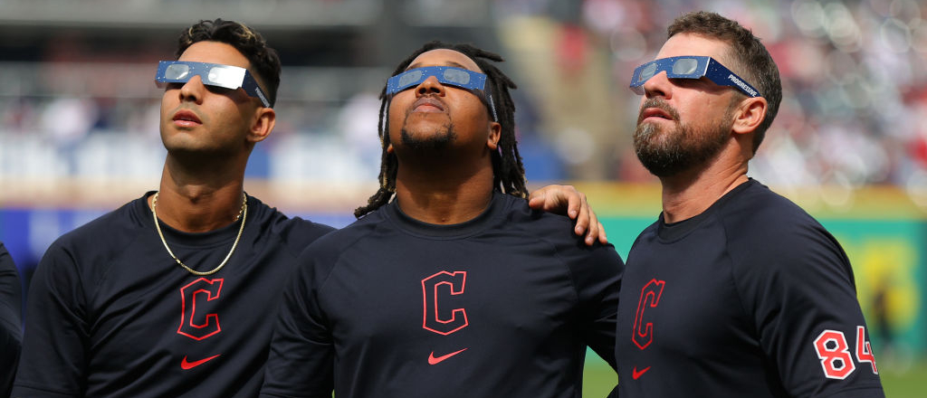 Here Are Some Incredible Time Lapse Videos Of The Solar Eclipse From The Reds And Guardians Stadiums