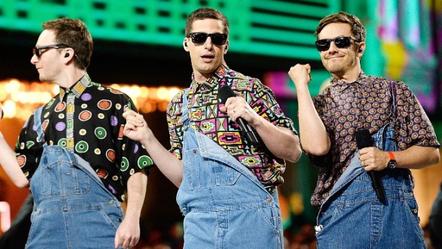 The Lonely Island And Seth Meyers Are Launching A Podcast - Vimarsana News