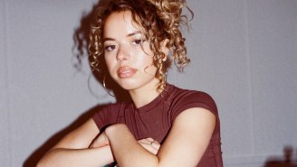 Nilüfer Yanya Escapes The Altar In Her New Video For ‘Like I Say (I Runaway)’