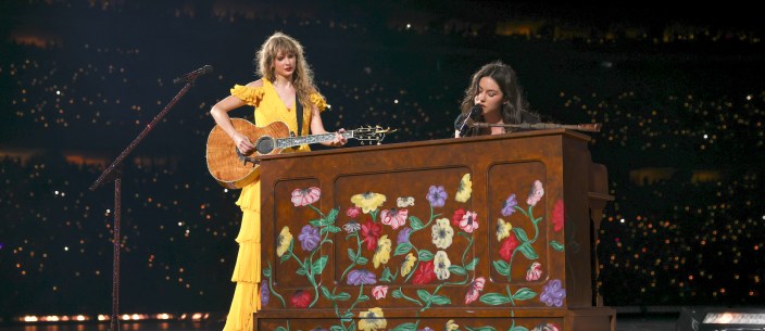 Taylor Swift Gracie Abrams Eras Tour 2023