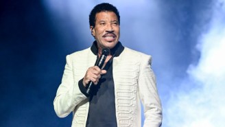 Here Is Lionel Richie’s ‘Sing A Song All Night Long’ Tour Setlist