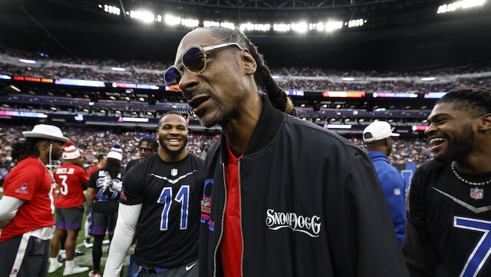 The Snoop Dogg Arizona Bowl Will Make NCAA History #SnoopDogg