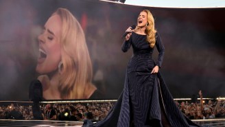 Why Doesn’t Adele Perform ‘Chasing Pavements’?