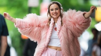 Suki Waterhouse Can’t Wait To Tell Someone Off For ‘All The Sh*tty Things’ They Did While ‘Blackout Drunk,’ Her Catchy New Song