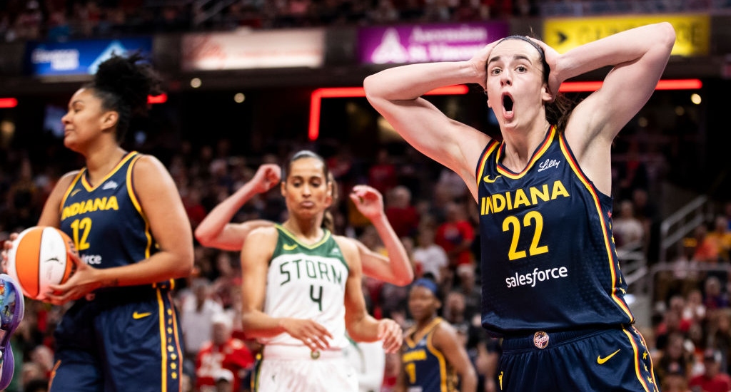 Caitlin Clark Got T’d Up For Slapping The Stanchion Because The Ref Said It Was ‘Disrespectful To The Game Of Basketball’