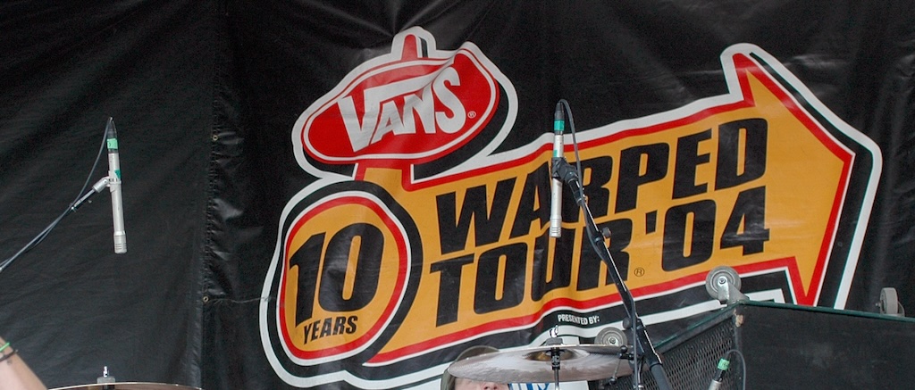 Warped Tour logo 2004