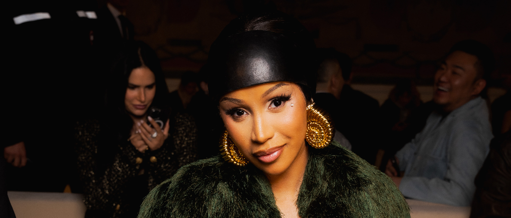 Cardi B Paris Fashion Week Balmain 2025 (1024x437)