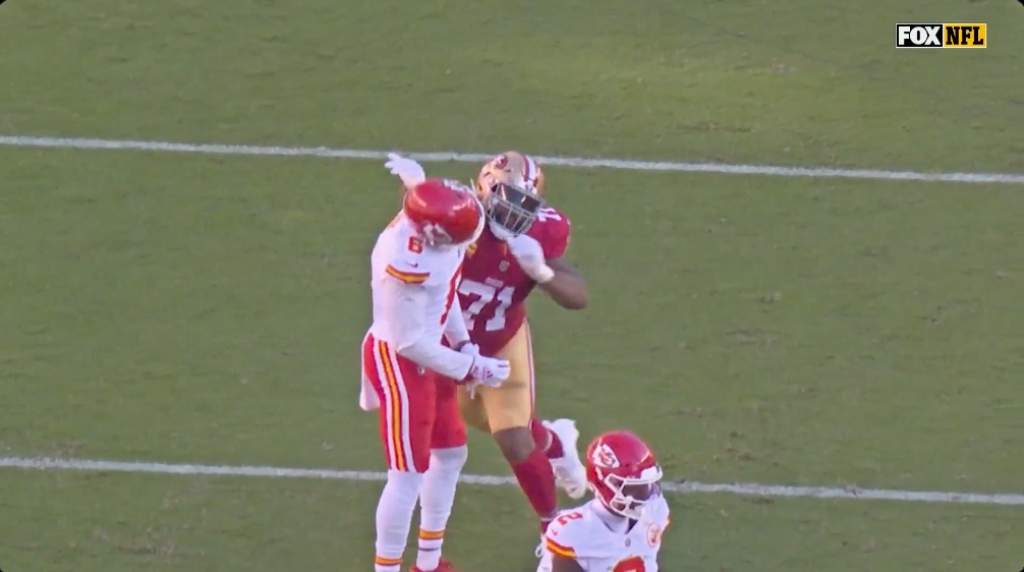 Trent Williams Got Ejected Late In Chiefs-49ers For Punching Bryan Cook In Retaliation