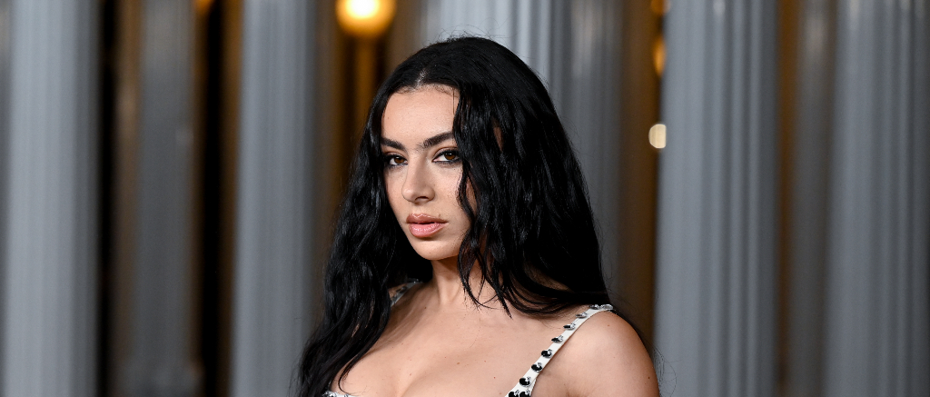 Charli XCX 2024 LACMA Art+Film Gala 2024 (1024x437)