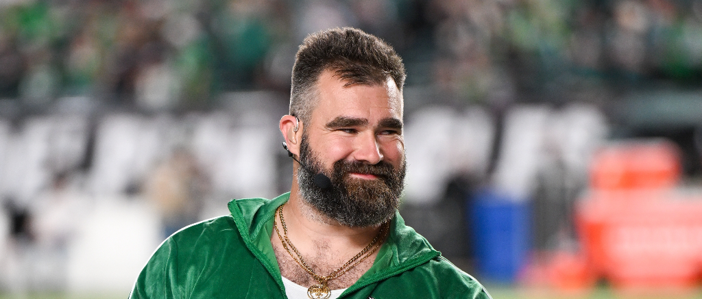 Jason Kelce Atlanta Falcons vs Philadelphia Eagles 2024 (1024x437)