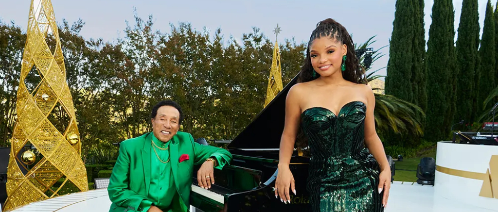 Smokey Robinson Halle Bailey Credit NBC (1024x437)