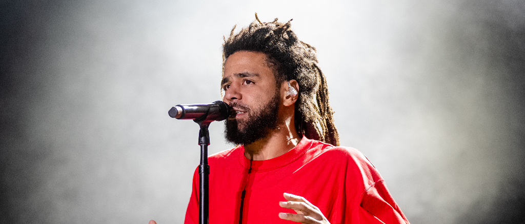 J Cole 2022 Bonnaroo Music & Arts Festival (1024x437)