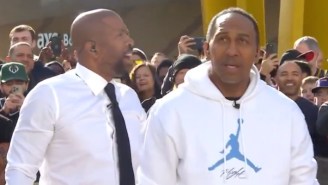 Stephen A. Smith Beat Kenny Smith (Who Used His Left Hand) In A Free Throw Shooting Contest