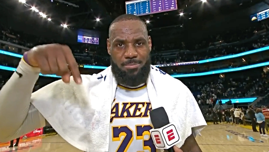 LeBron Calls Out NFL After Lakers-Warriors: âChristmas Is Our Dayâ