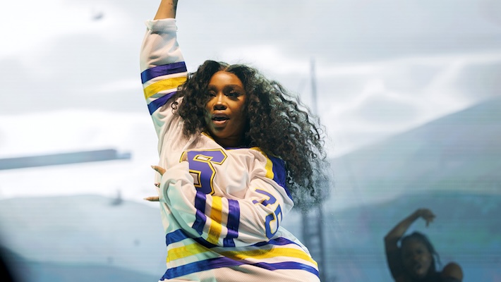 SZA Plans To ’Add Stuff’ To ’SOS Deluxe: Lana’ On Christmas